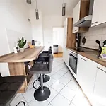 Moderne 3zimmer Mit Netflix Und Balkon * Λειψία