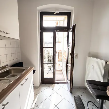 Moderne 3zimmer Mit Netflix Und Balkon 公寓