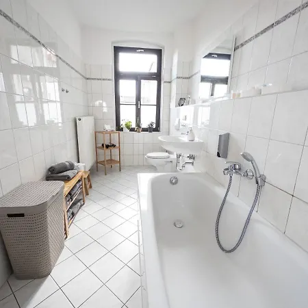 Moderne 3zimmer Mit Netflix Und Balkon 莱比锡