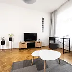 Moderne 3zimmer Mit Netflix Und Balkon *
