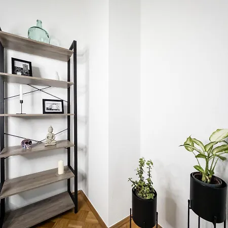 Moderne 3zimmer Mit Netflix Und Balkon * Lipsko