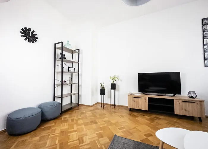 Moderne 3zimmer Mit Netflix Und Balkon Lipsko